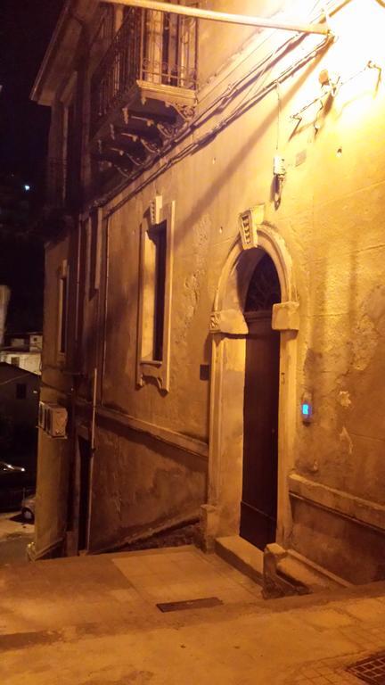 Hotel Il Vicolo Tortorici Zewnętrze zdjęcie
